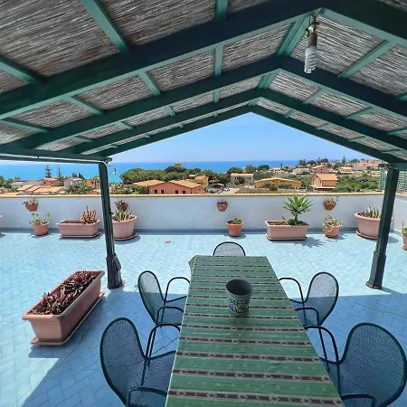 Apartment La Terrazza Sul Mare