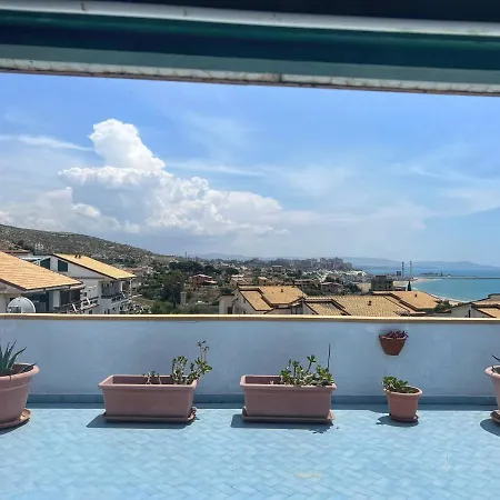 Apartment La Terrazza Sul Mare